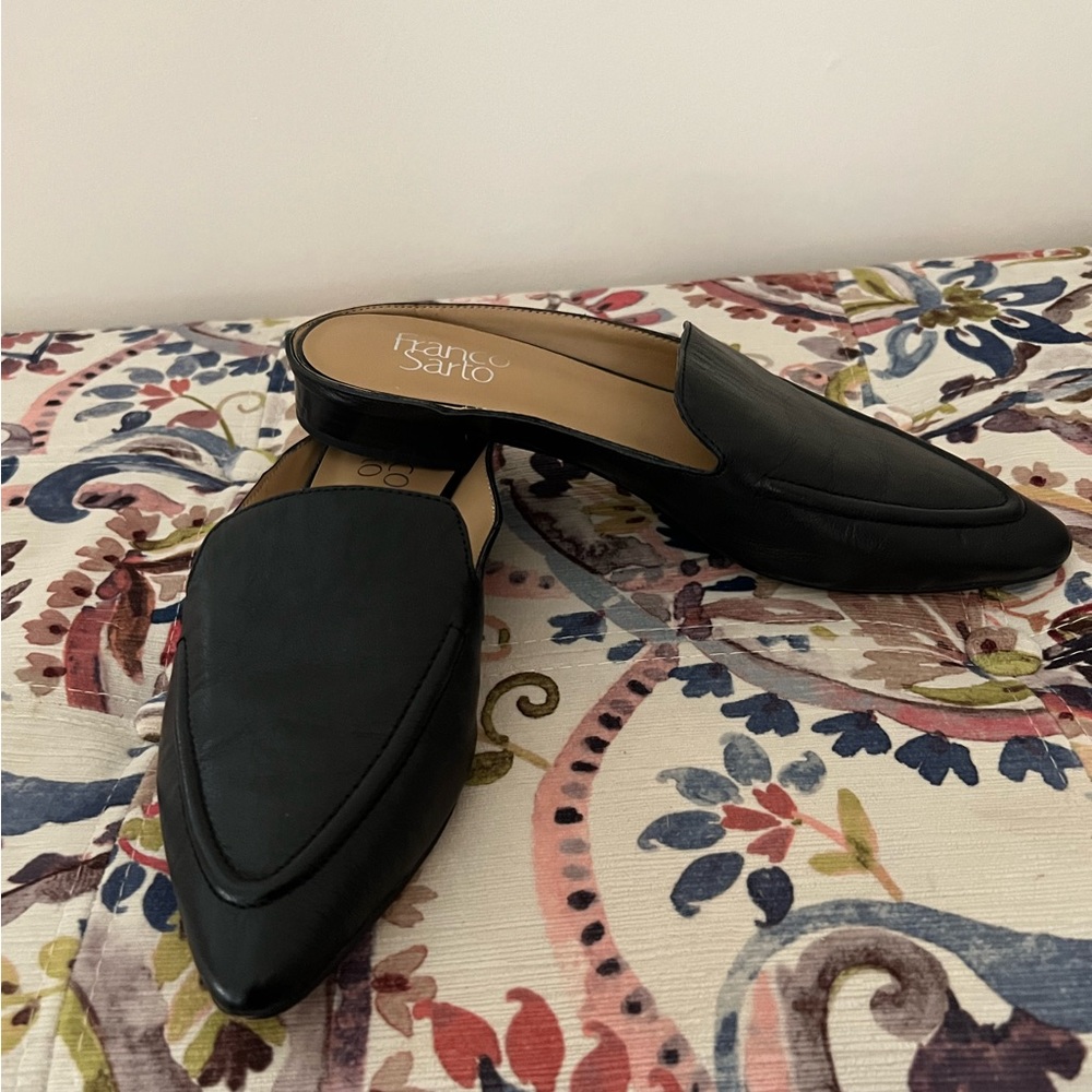 NWOT Size 7.5 Franco Sarto mule